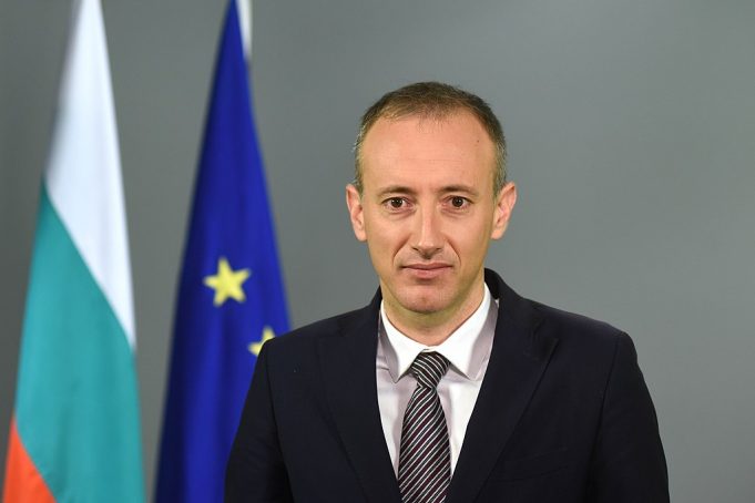 пРезидентът приравни жертвите на комунизма с палачите им