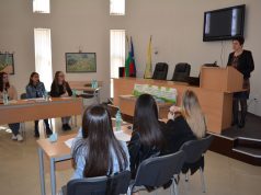 Ученици от Павликени организираха дебат за разделното събиране на отпадъци