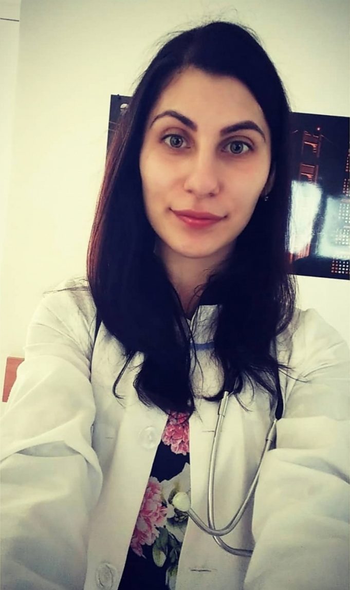 Д-р Елена Вацова, 28, печели доверието на пациенти във Великотърновско д-р Елена Вацова