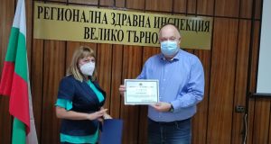 Д-р Пламен Латев убеждава пациентите си да се ваксинират д-р Пламен Латев