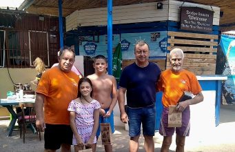 36 смелчаци от 9 до 83 г. преплуваха яз. “Александър Стамболийски”