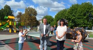 Площадка за детски игри и спорт беше открита в двора на ОУ „Климент Охридски“ в Павликени