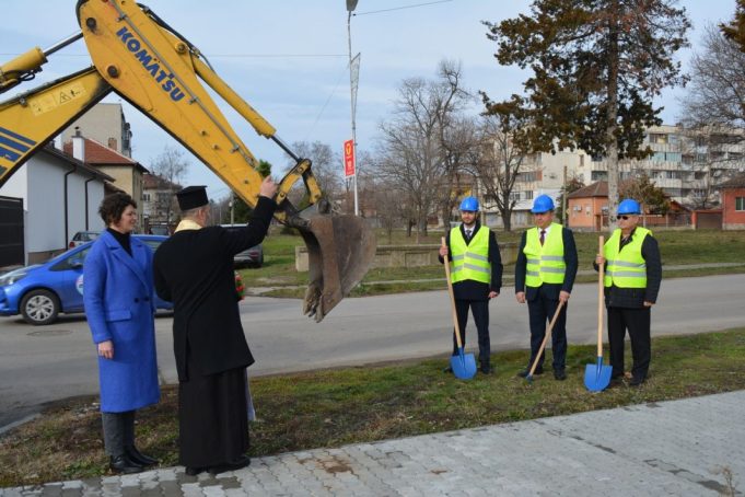 Започна подмяната на водопроводи в центъра на Павликени
