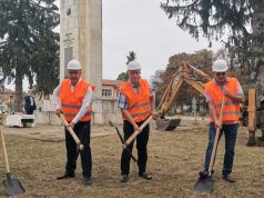 Инж. Емануил Манолов започна обновлението на парк в с. Михалци