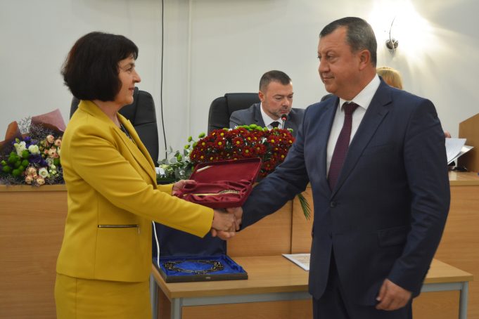Инж. Емануил Манолов и новите общински съветници в Павликени се заклеха да работят в интерес на гражданите