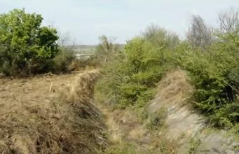 Започна почистването на 30 км напоителен канал от яз. „Александър Стамболийски“