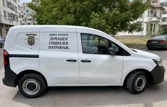 Община Павликени купи нов автомобил за Домашния социален патронаж