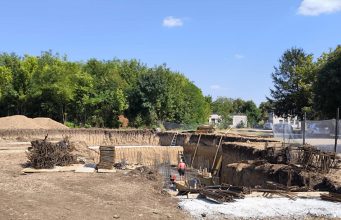 Строят голяма църква в центъра на Павликени