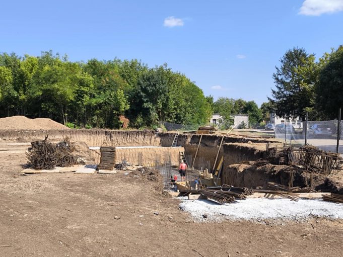 Строят голяма църква в центъра на Павликени