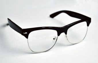 Безплатни очила получиха възрастни хора от Павликени